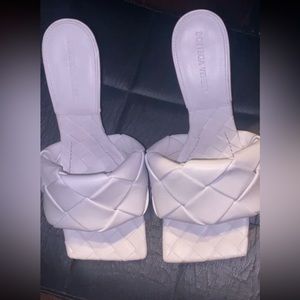 Brand new white Bottega Veneta Lido heels never worn